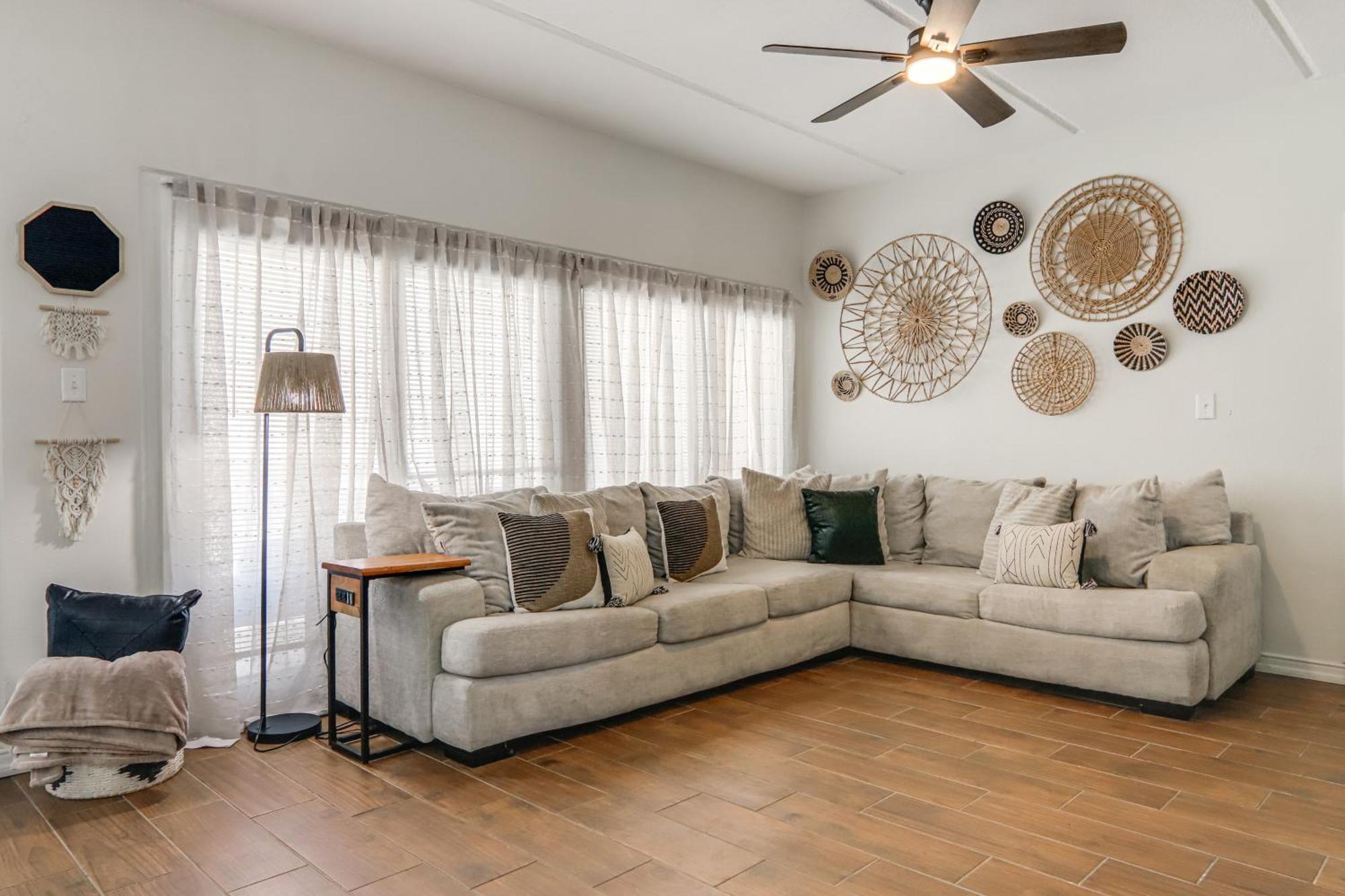 Luxe South Padre Condo With Pool - Walk To Beach! 사우스 파드레 아일랜드 외부 사진