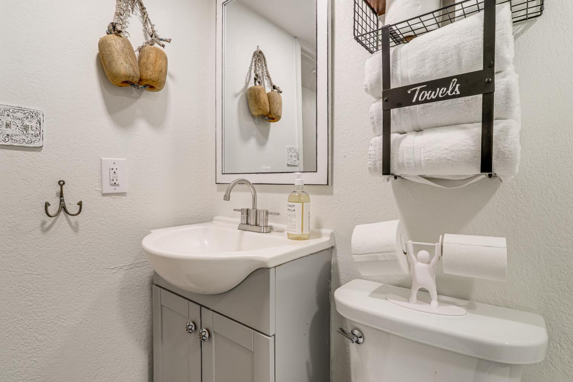 Luxe South Padre Condo With Pool - Walk To Beach! 사우스 파드레 아일랜드 외부 사진
